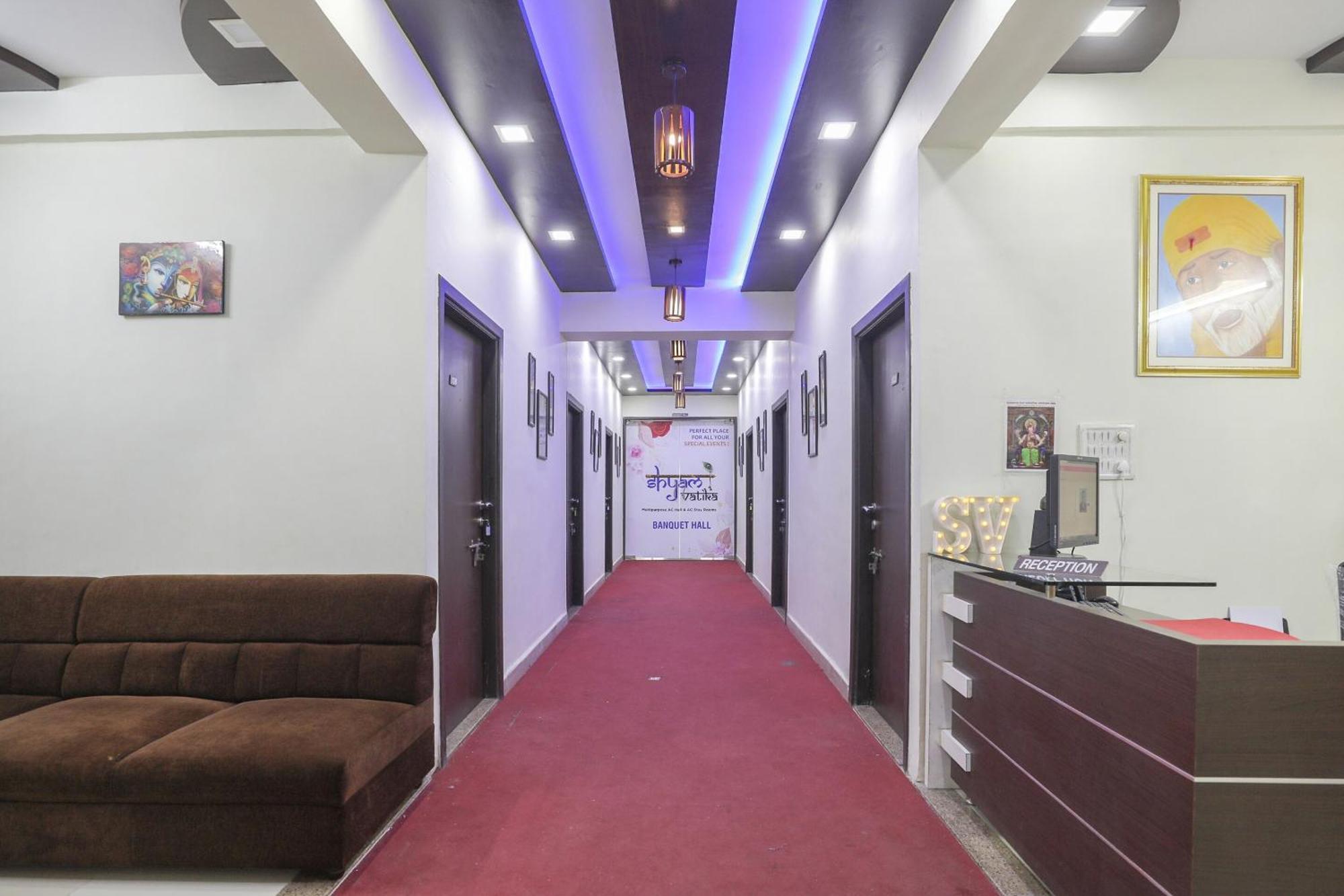 Collection O Shyam Vatika Banquet And Rooms Сурат Экстерьер фото